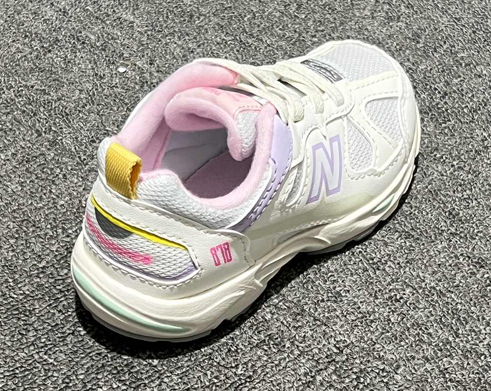 신발 카키 색상 이미지-S15L4